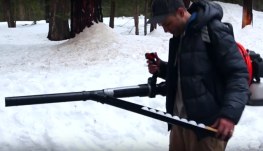leaf-blower-snowball-machine-gun